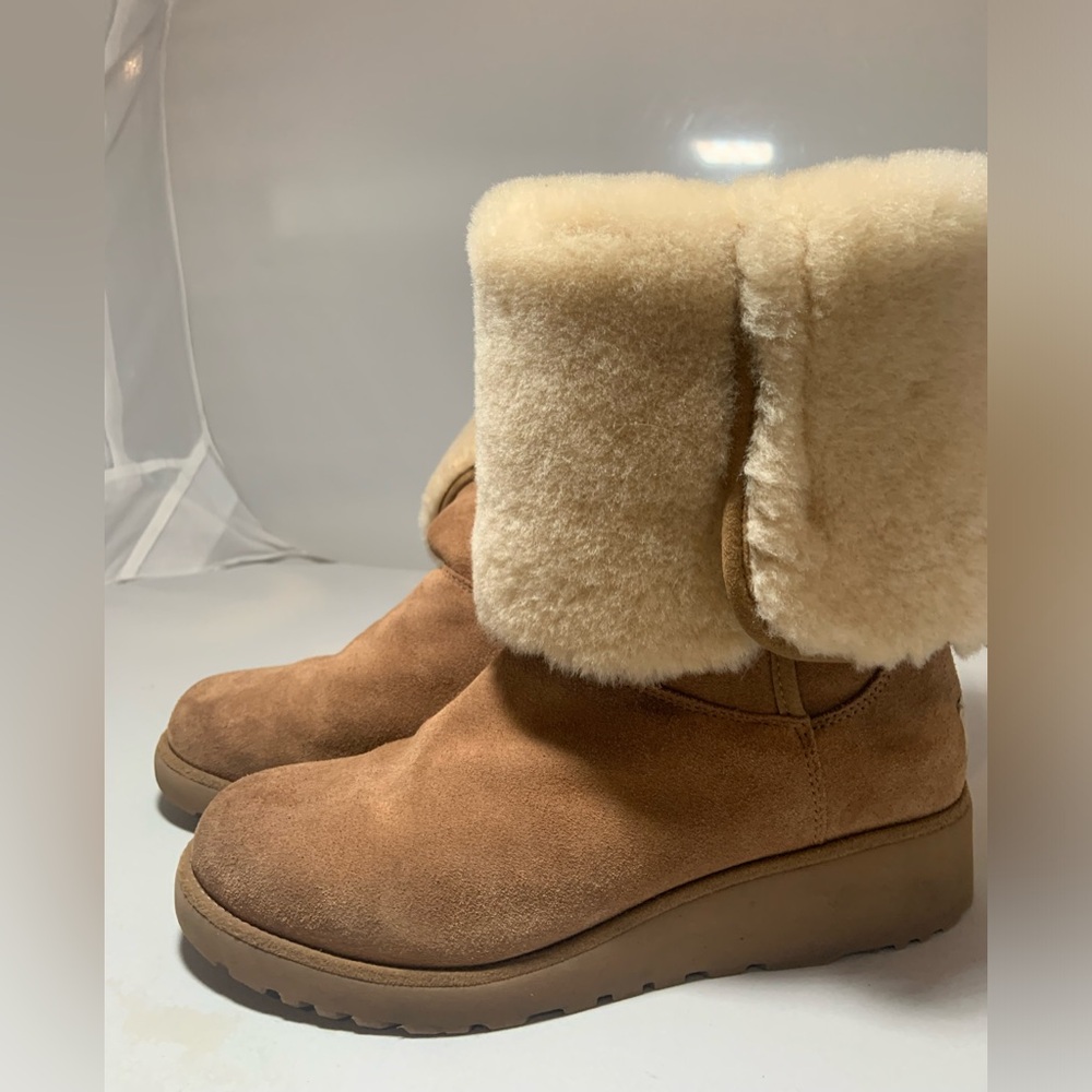UGG Amie Wedge Boots in Chestnut Size 8.5